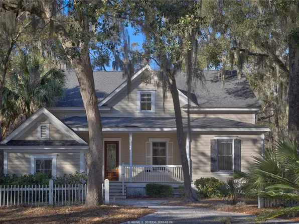 9 Prestwick Ct, Hilton Head Island, SC 29926
