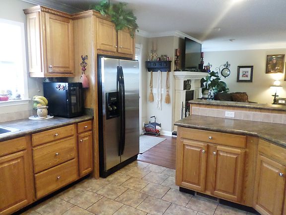 2nd image of 179 Landen Ln