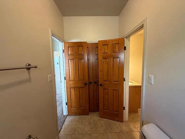 605 Benicia Ln SW — Photo 13