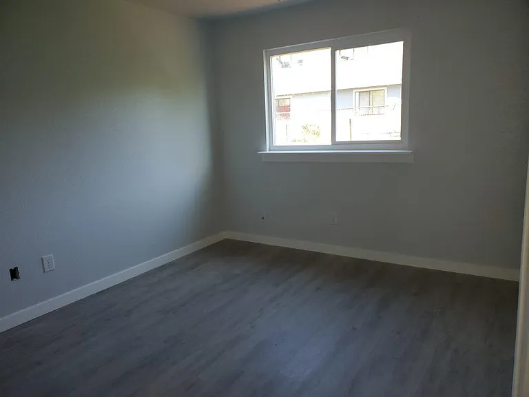 52 Nelson Ave #B — Photo 10