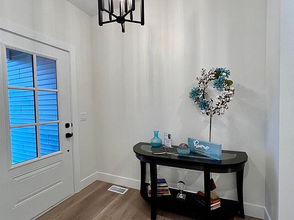 4th image of 706 Sweet Wood Ln