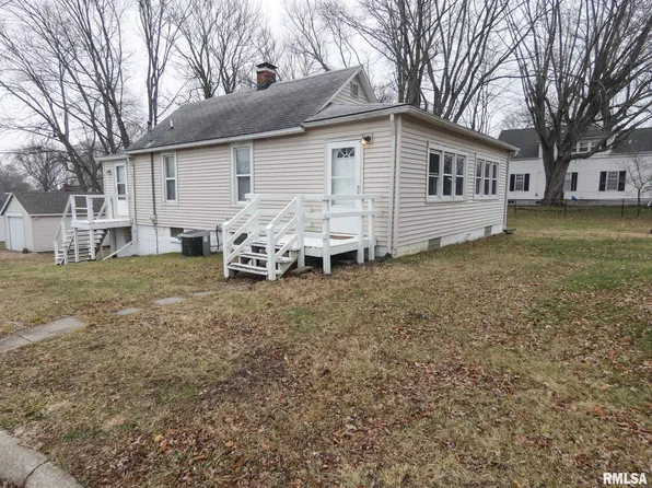 144 Crescent Ave, East Peoria, IL 61611