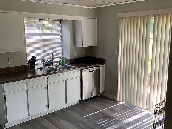 5th image of 107 Watson Dr