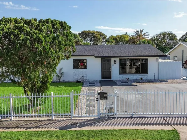 1318 13th St, West Palm Beach, FL 33401