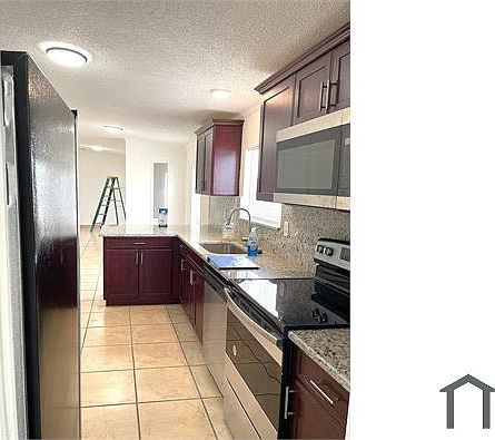 3rd image of 220 NE 12th Ave Lot 34