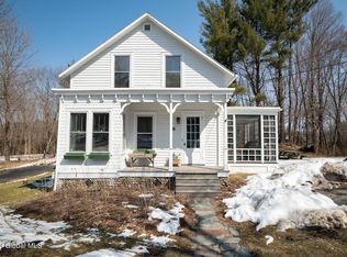 471 Brunswick Rd, Troy, NY 12180