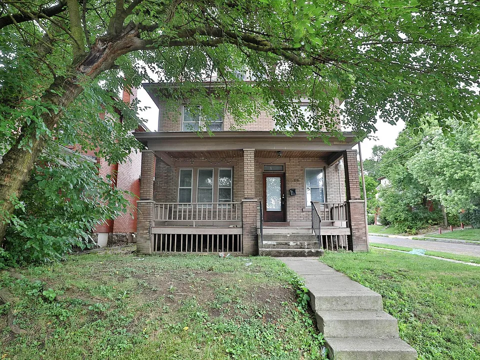 126-126.5 E Frambes Ave