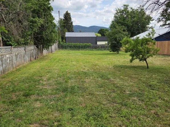 W 12th Ave, Post Falls, ID 83854