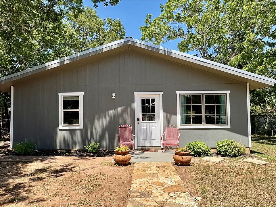1st image of 503 E Bluebonnet Ln