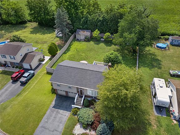 2nd image of 5429 Monocacy Dr
