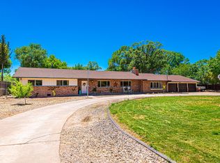 975 N Bosque Loop, Bosque Farms, NM 87068