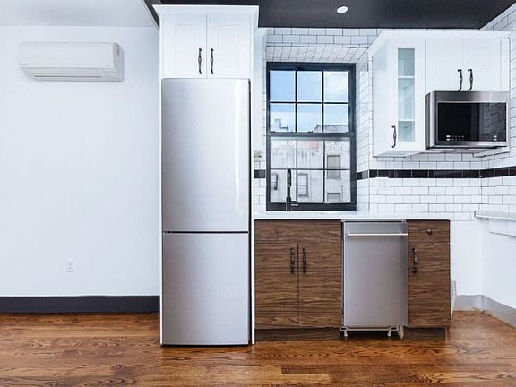 3rd image of 703 Rogers Ave #30D