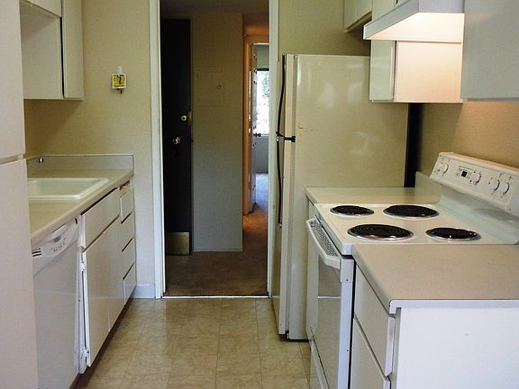 2nd image of 277 Tradewinds Dr APT 12