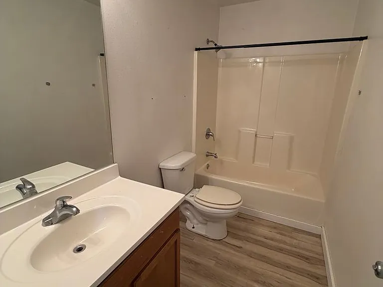4031 White Oak Rd — Photo 17