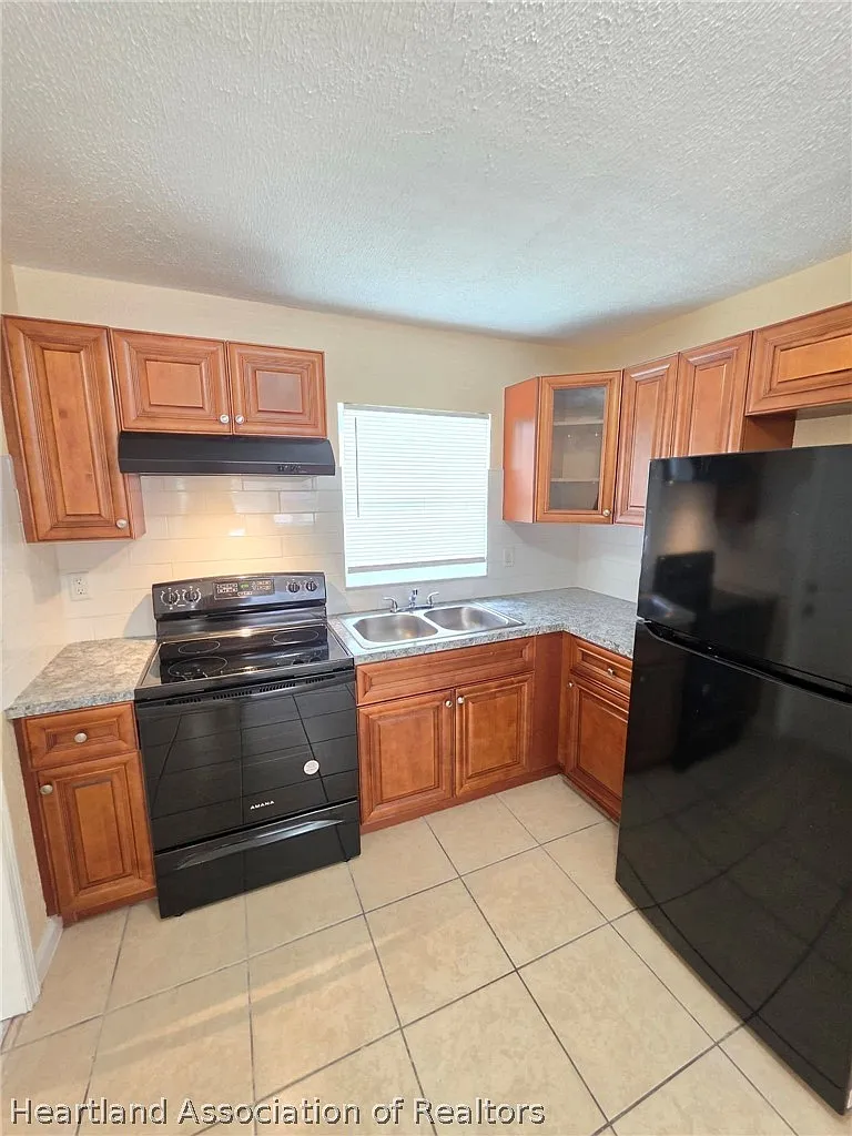 2 bed, 1.0 bath, 676 sqft, $1,150 — Photo 4