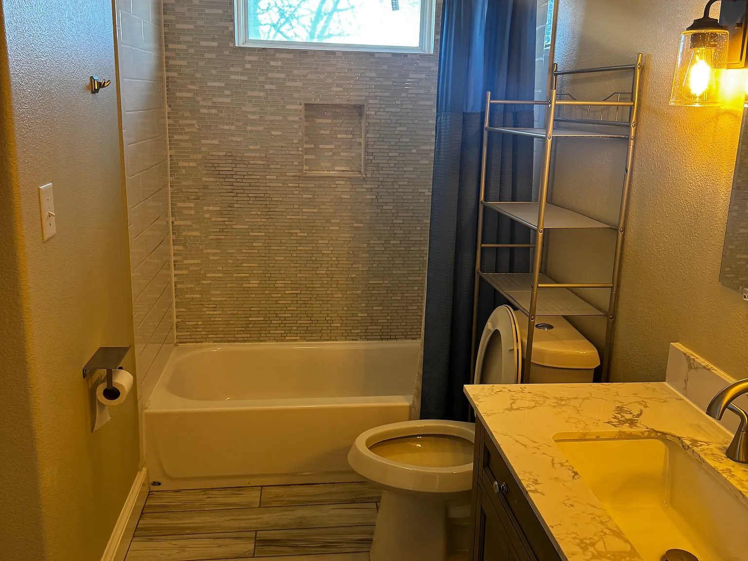 3 bed, 1450 sqft, $1,800 — Photo 3