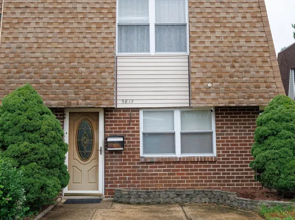 9815 Cowden St, Philadelphia, PA 19115