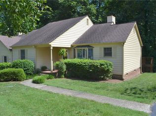 904 Chatfield Dr #B, Jamestown, NC 27282