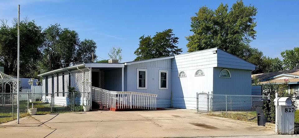 1st image of 827 Aspen Cir