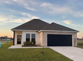 201 Tatum Ln, Youngsville, LA 70592