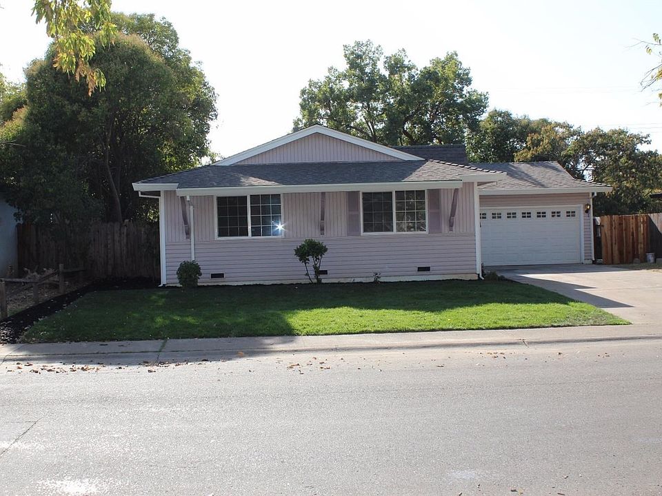 Great Curb-appeal with Sears style siding in the front.
