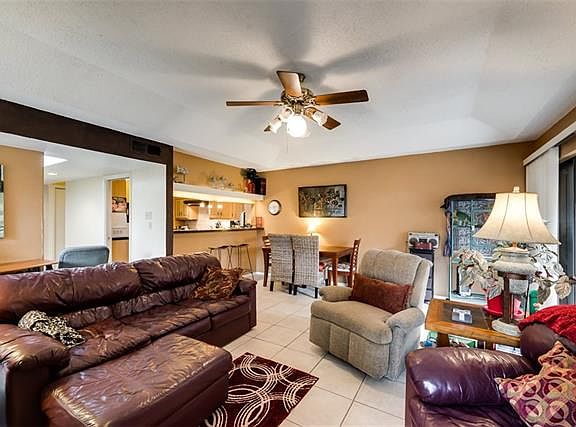 5th image of 1 Dewberry Ct