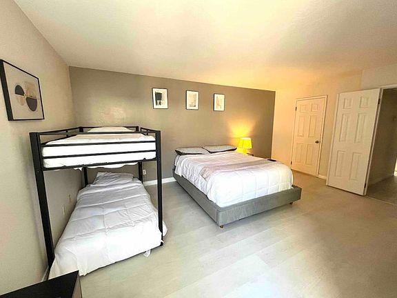 4th image of 2959 N 68th Pl Unit 114