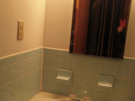 bathroom unit 1