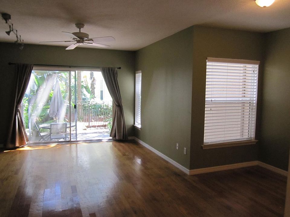 1st image of 909 Mizzenmast Ln