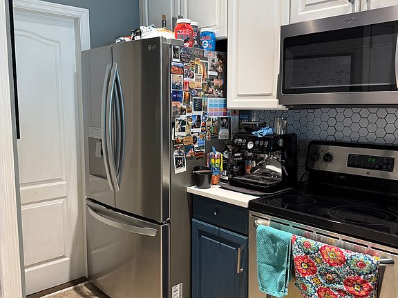 3rd image of 6076 Bartram Village Dr