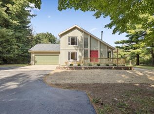 2197 E Haslett Rd, Williamston, MI 48895
