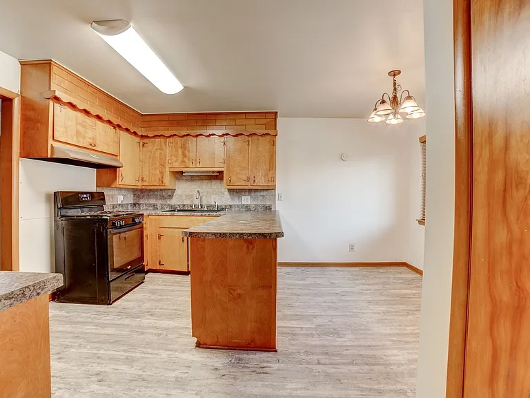 5548 S Owasso Ave — Photo 10
