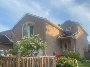 8 Ryecliffe Ct, Toronto, ON M1B4W1