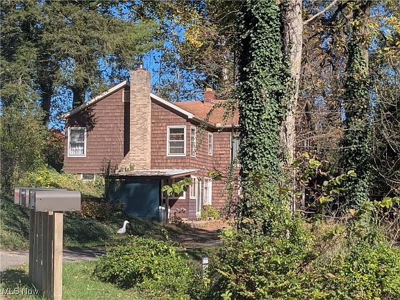3rd image of 9043 Strasburg Bolivar Rd NW
