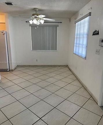 4th image of 6104 Pierce St