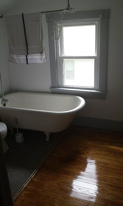 Upstairs bathroom