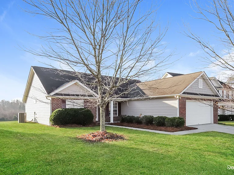 642 Pecan Ridge Cir — Photo 3