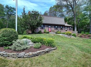 33 Dickinson Rd, Marlborough, CT 06447