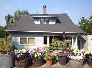 7329 Vashon Pl SW, Seattle, WA 98136