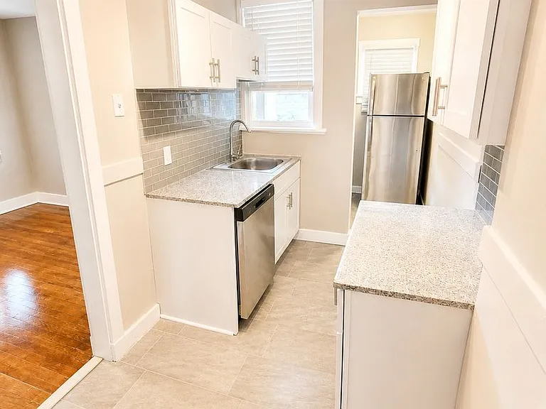 760-782 Shady Dr E — Photo 24