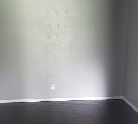 5th image of 305 N Robinson Cir APT Aa