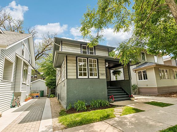 3rd image of 848 Carpenter Ave