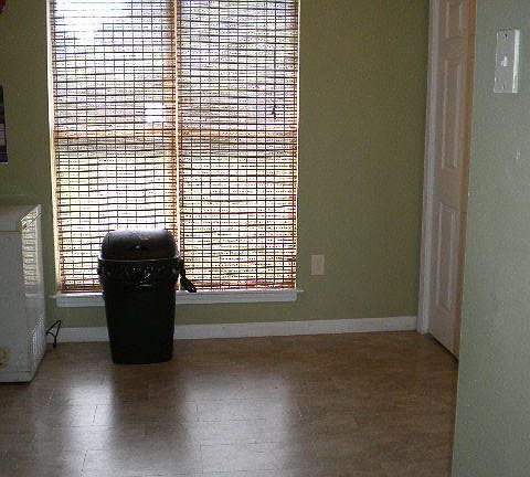 4th image of 7461 Cliffwood Dr