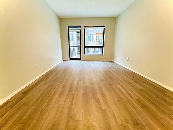 5th image of 1051 N Harrison St #307
