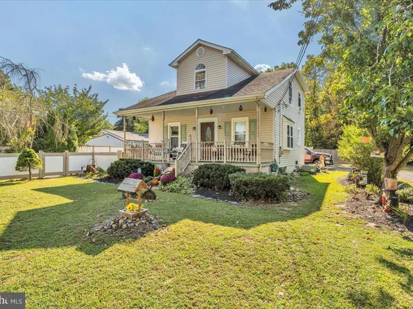 537 3rd St, Atco, NJ 08004