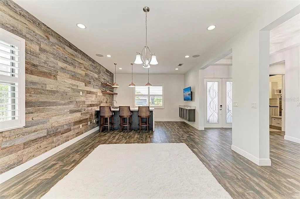 Building Photo - 8969 Bernini Pl