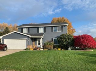 10420 Cliffwood Rd, Perrysburg, OH 43551