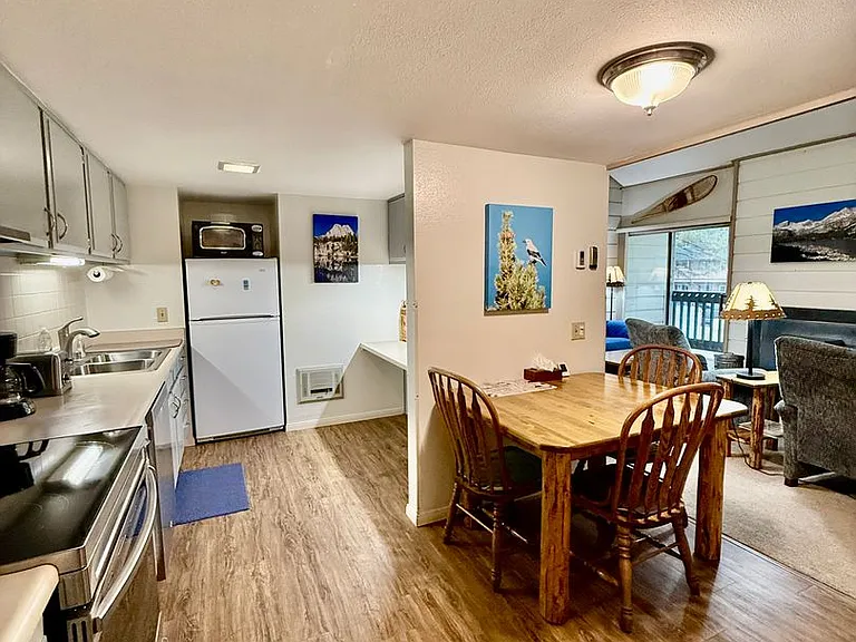 2289 Sierra Nevada Rd — Photo 10