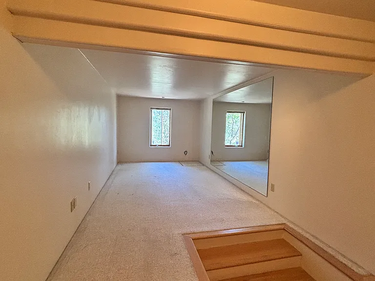 215 Valley View Cir — Photo 23