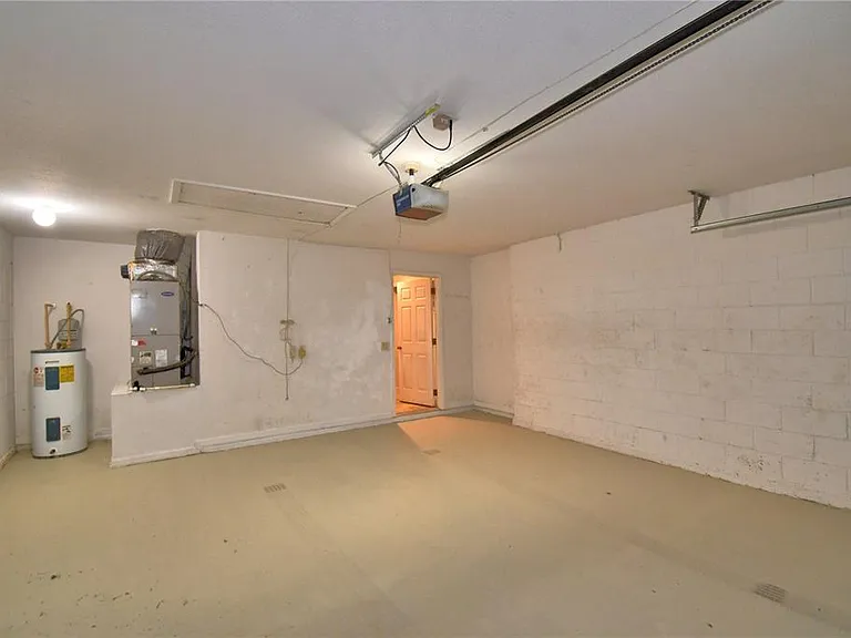 223 Grouper Ct — Photo 6